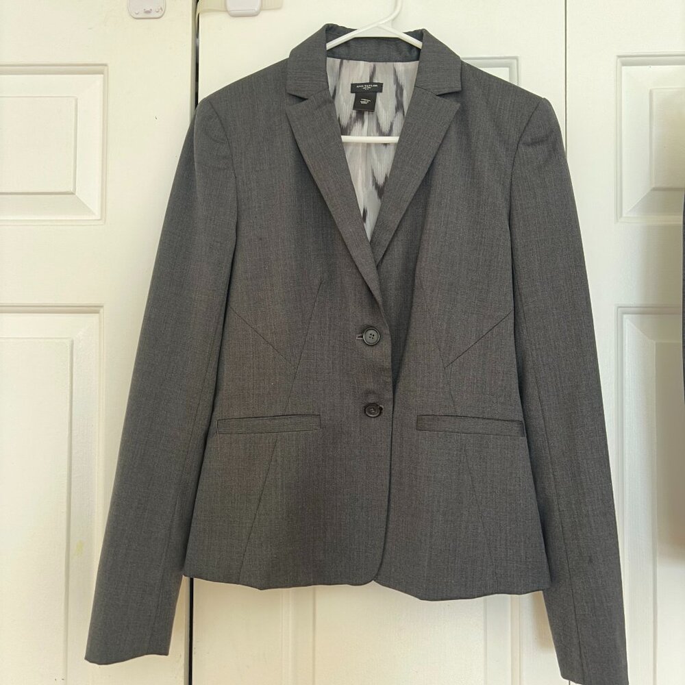 Ann Taylor Women's 2PC Suit - Blazer and Pencil Skirt